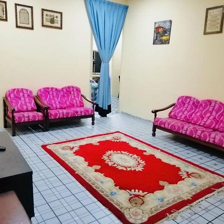 Homestay Bandar Pekan - Musleem Preferred Zewnętrze zdjęcie