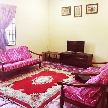 Homestay Bandar Pekan - Musleem Preferred Zewnętrze zdjęcie